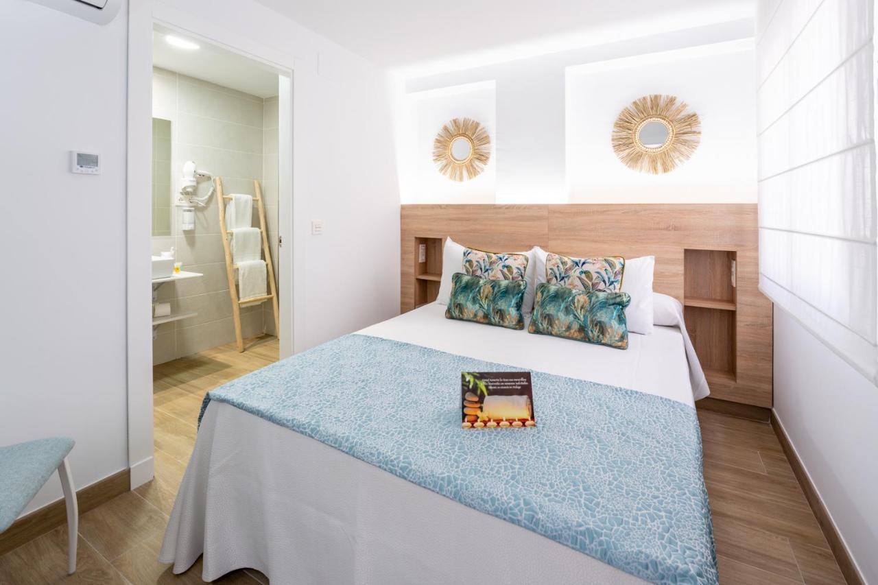 Hostal Romerito مالقة المظهر الخارجي الصورة