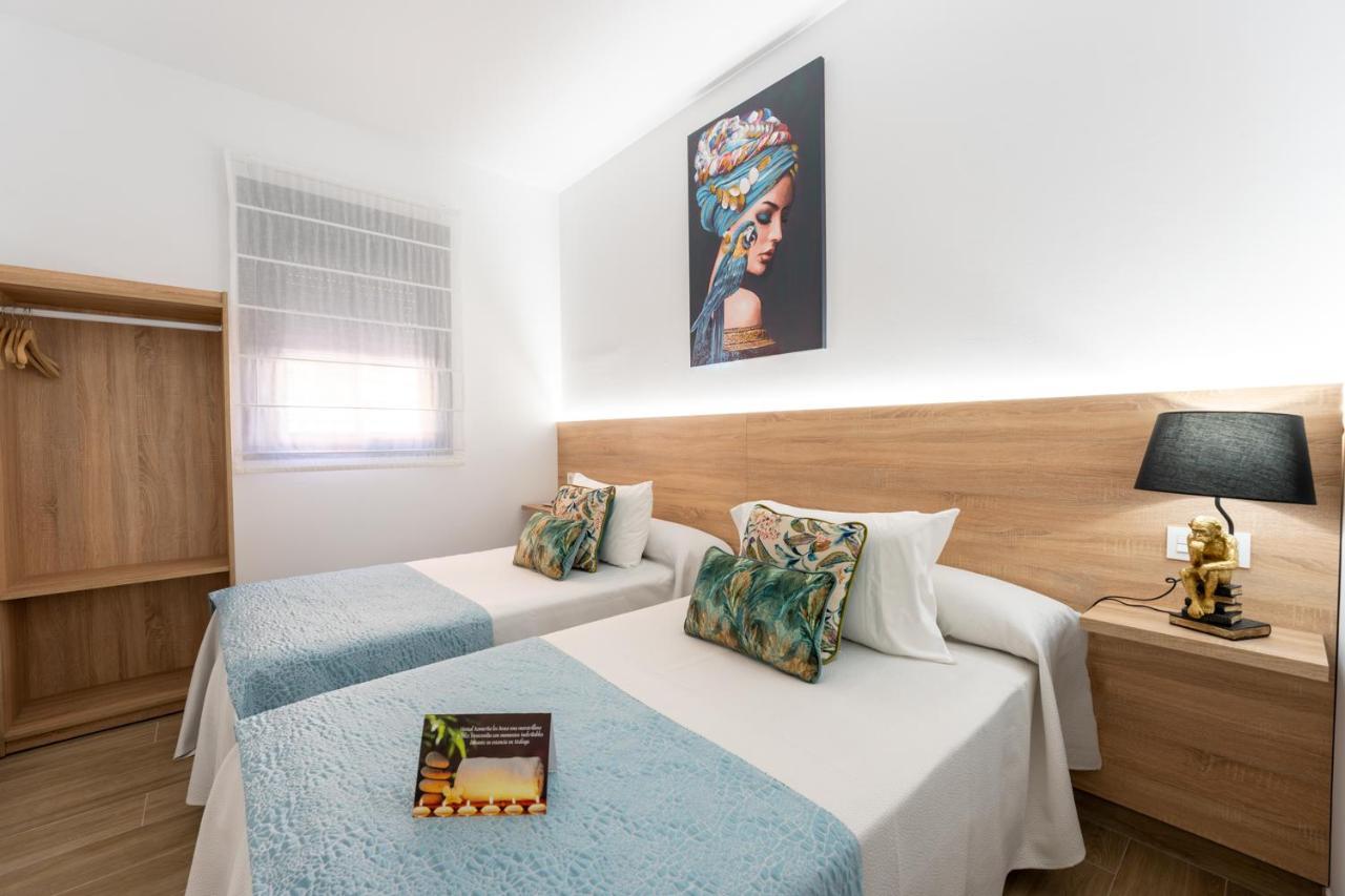 Hostal Romerito مالقة المظهر الخارجي الصورة