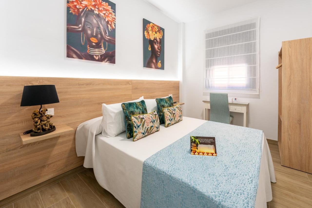 Hostal Romerito مالقة المظهر الخارجي الصورة