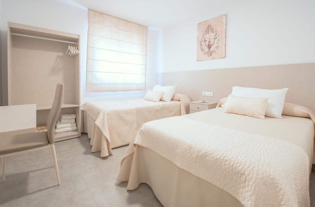 Hostal Romerito مالقة المظهر الخارجي الصورة